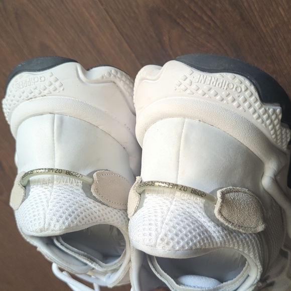 Adidas Originals Ozweego Sneakers - Picture 10 of 15